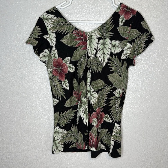 NANI Hawaii Women's Vintage Floral V-Neck Top Large - Picture 4 of 4